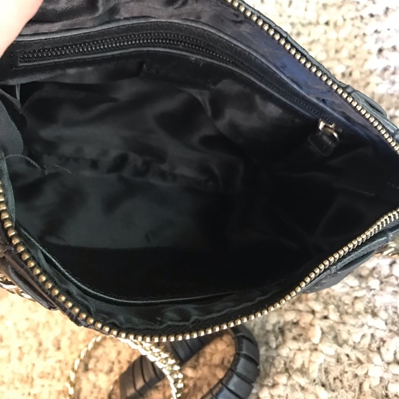 “ BEBE “ CROSS BODY PURSE!! - Picture 4 of 11